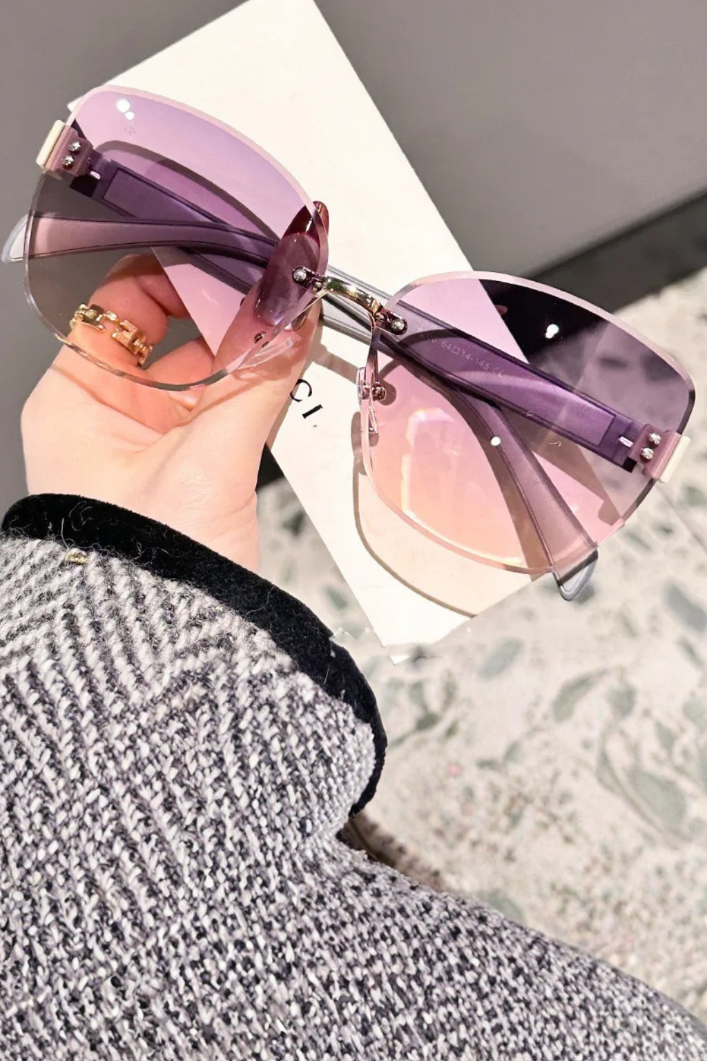 Oversized Cat Eye Sunglasses with Lightweight Metal Temples