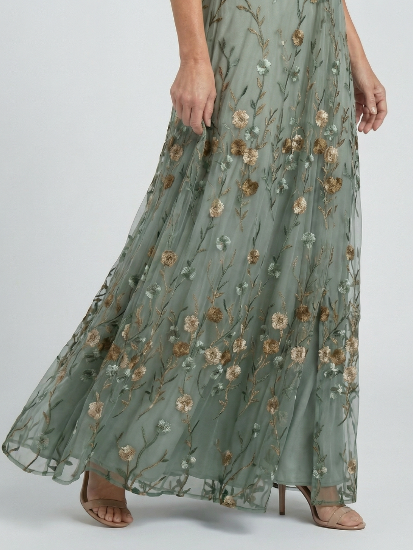 Robe Longue Brodée à Décolleté Croisé