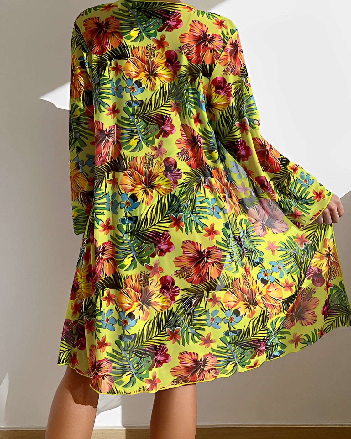 Dámské 3dílné plavky s kimono plážovým kabelem s botanickým potiskem