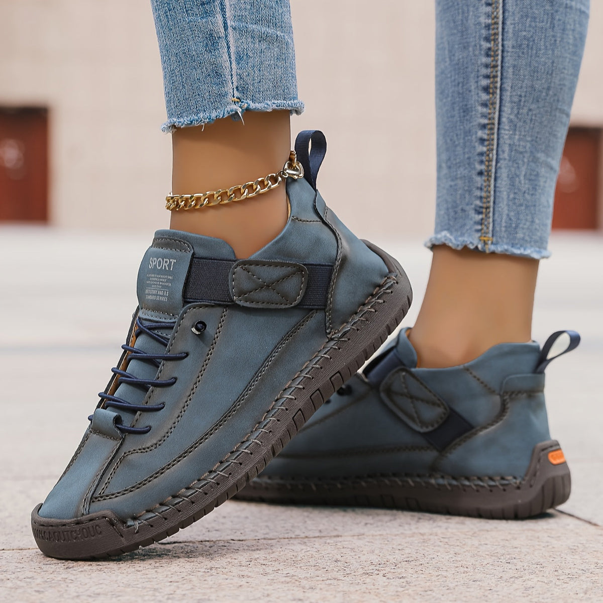 Women's Everyday Sneakers Clean Design Lightweight Sole All-Day Comfort Modern Style