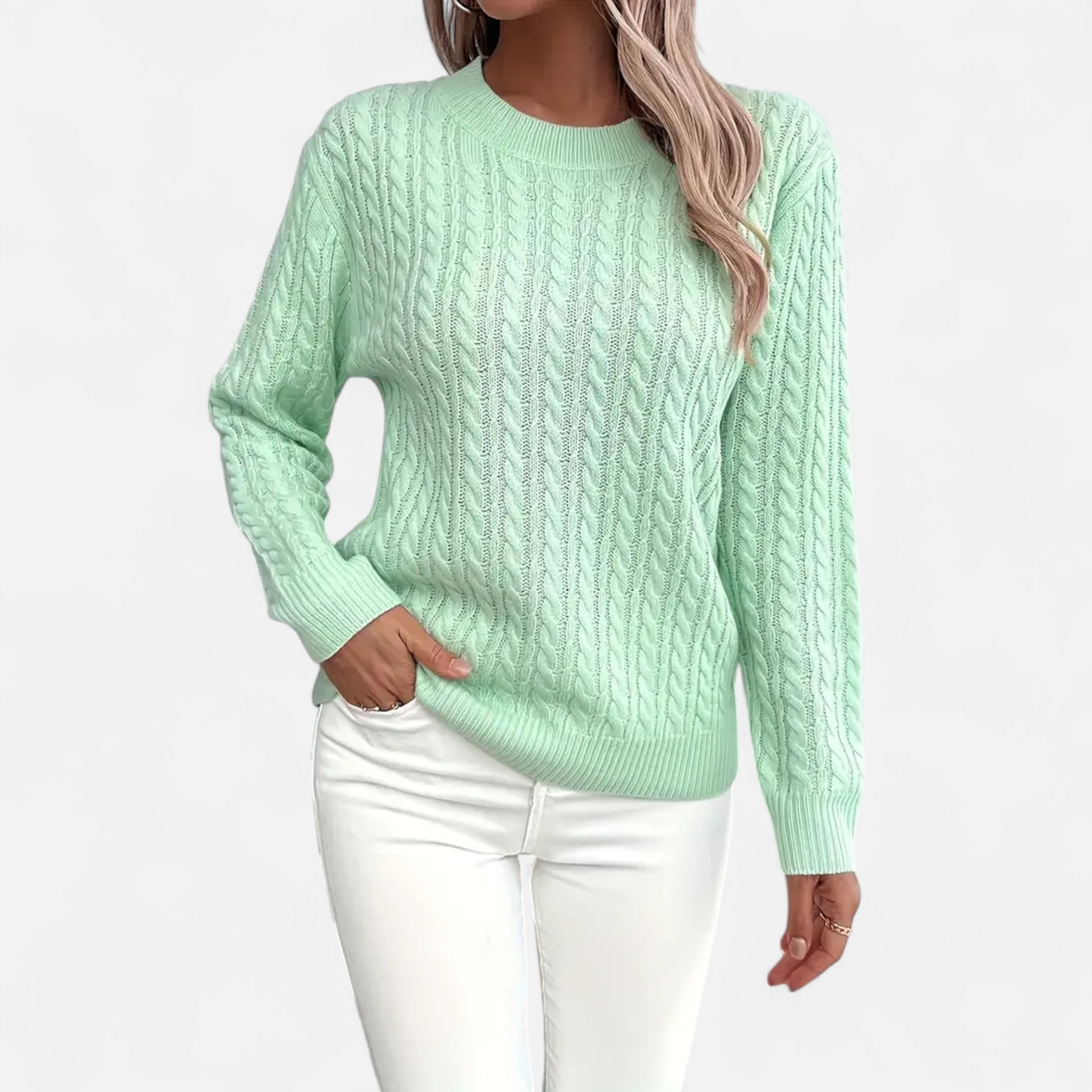 Velclairemode | Women's Round Neck Sweater with a Loose Fit and Elegant Fit