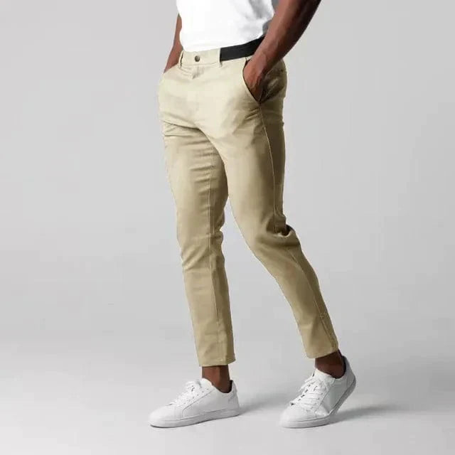 Pánské chino kalhoty do kanceláře ve stylu smart casual, zúžený slim střih, elegantní vzhled