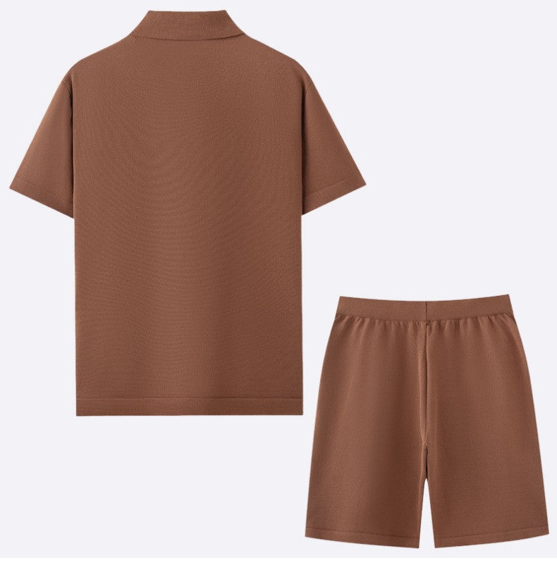 Herretøj i to dele i strik — geometrisk mønster — sommeroutfit