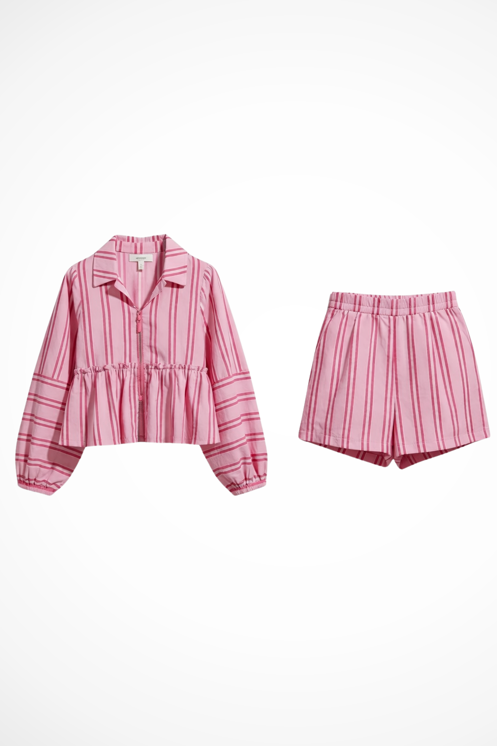 Conjunto Duas Peças para Mulher com Camisa com Peplum e Short Listrado