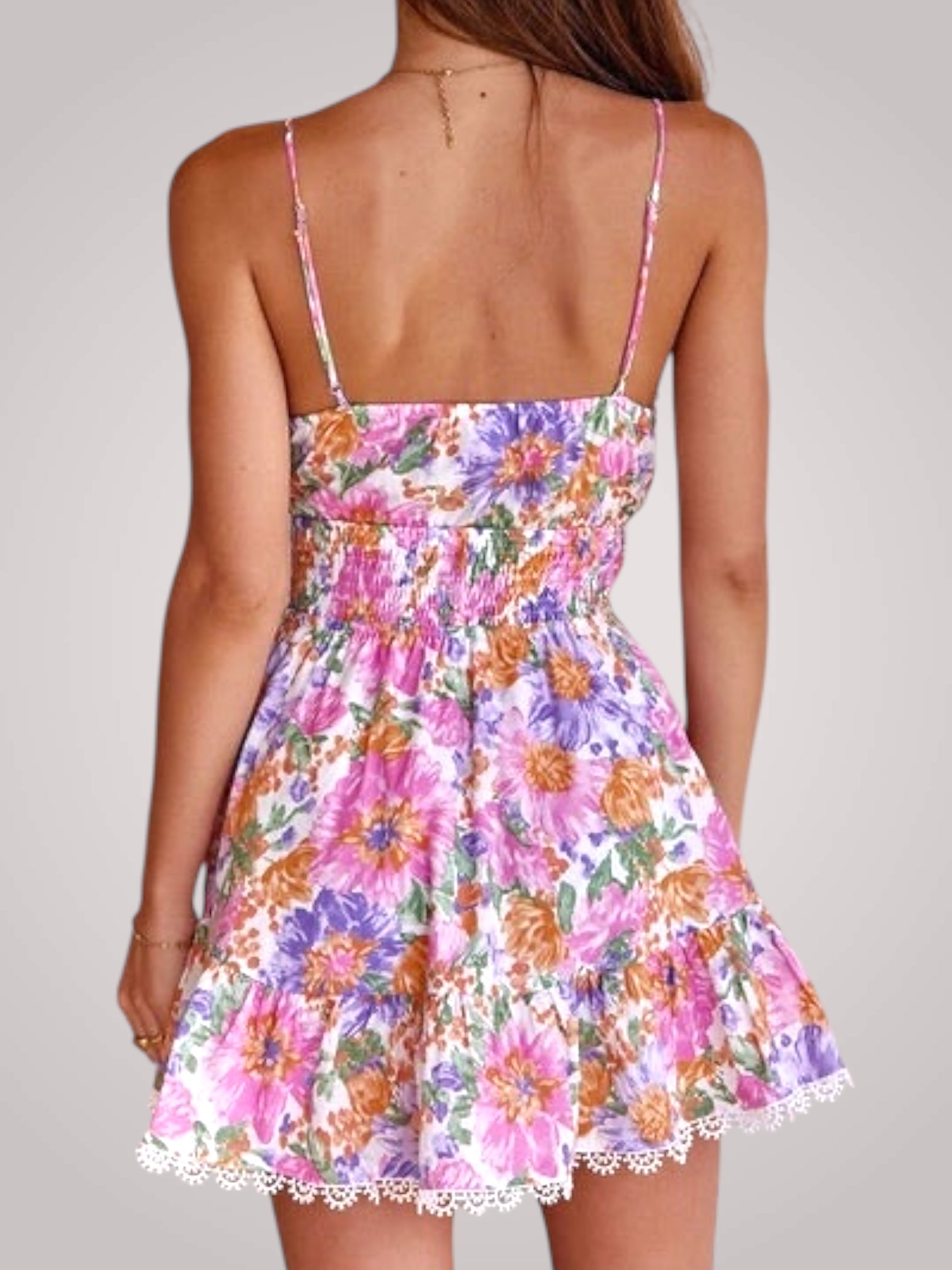 Robe courte à fleurs avec nœud
