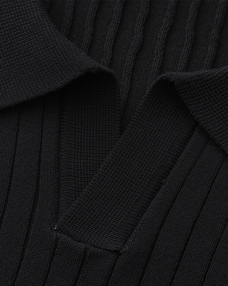 Pánské polo z žebrovaného úpletu s krátkými rukávy a otevřeným límečkem, slim fit