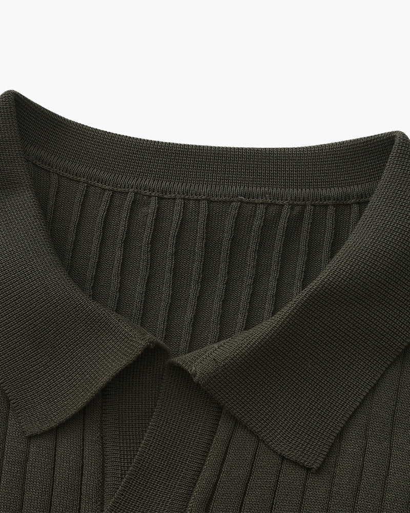 Pánské polo z žebrovaného úpletu s krátkými rukávy a otevřeným límečkem, slim fit