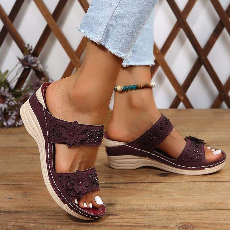 Sandali con zeppa da donna zoccoli retrò in similpelle floreale