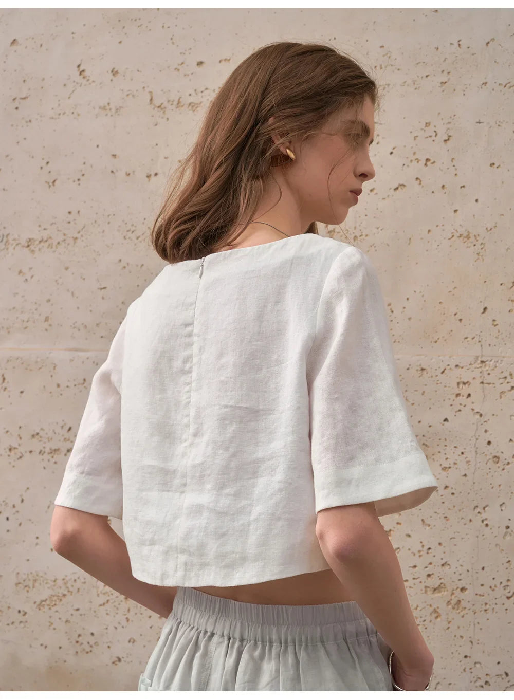 Top cropped feminino — 100% linho — corte largo e boxy — para o dia a dia
