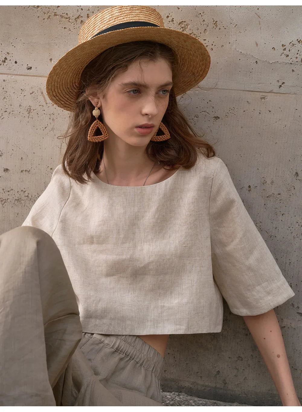 Top cropped feminino — 100% linho — corte largo e boxy — para o dia a dia