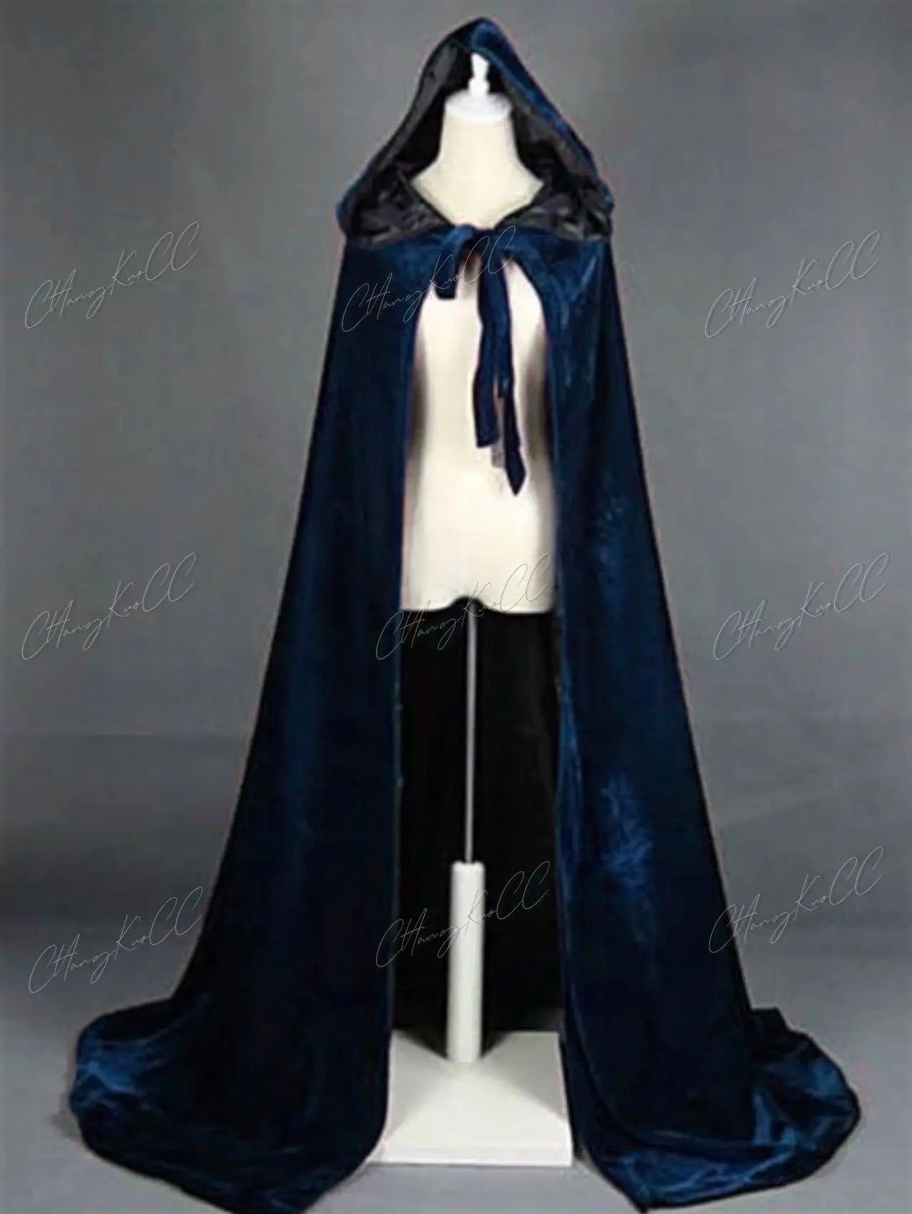 Dlouhý sametový smíšený plášť s kapucí na halloweenový cosplay dospělé čarodějnice