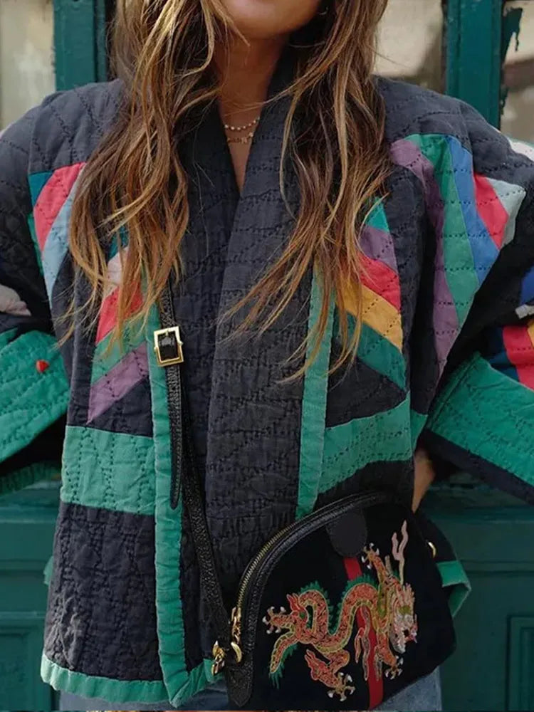 Cardigã Oversized Feminino em Algodão Matelassê com Estampa e Corte Casual