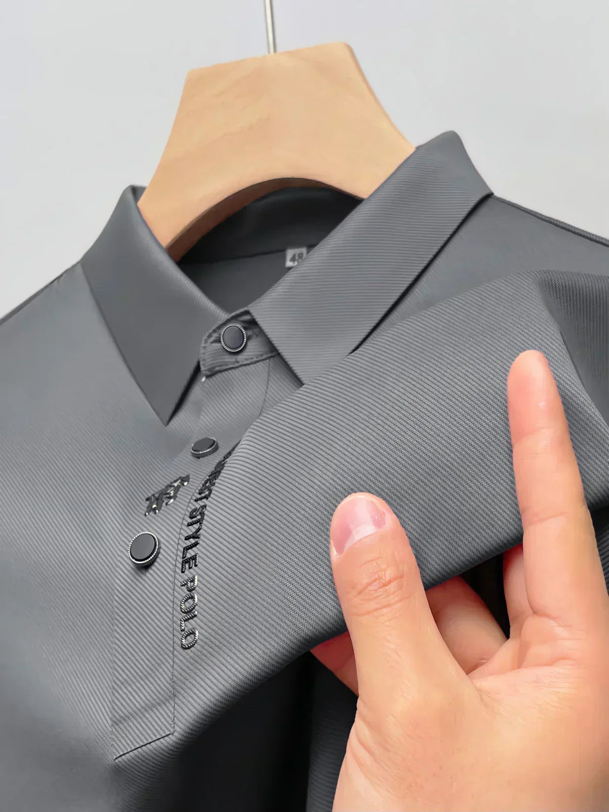 Polo in cotone da uomo senza bisogno di stiratura — quotidiano — ufficio