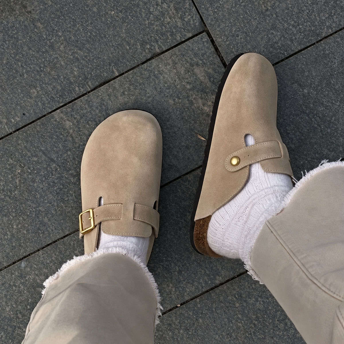 Men's suede mules with adjustable buckle
