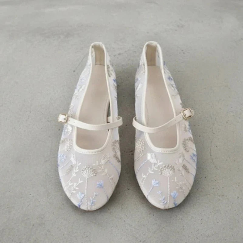 Sapatos Mary Jane de Malha Bordada para Mulher com Tira de Fivela