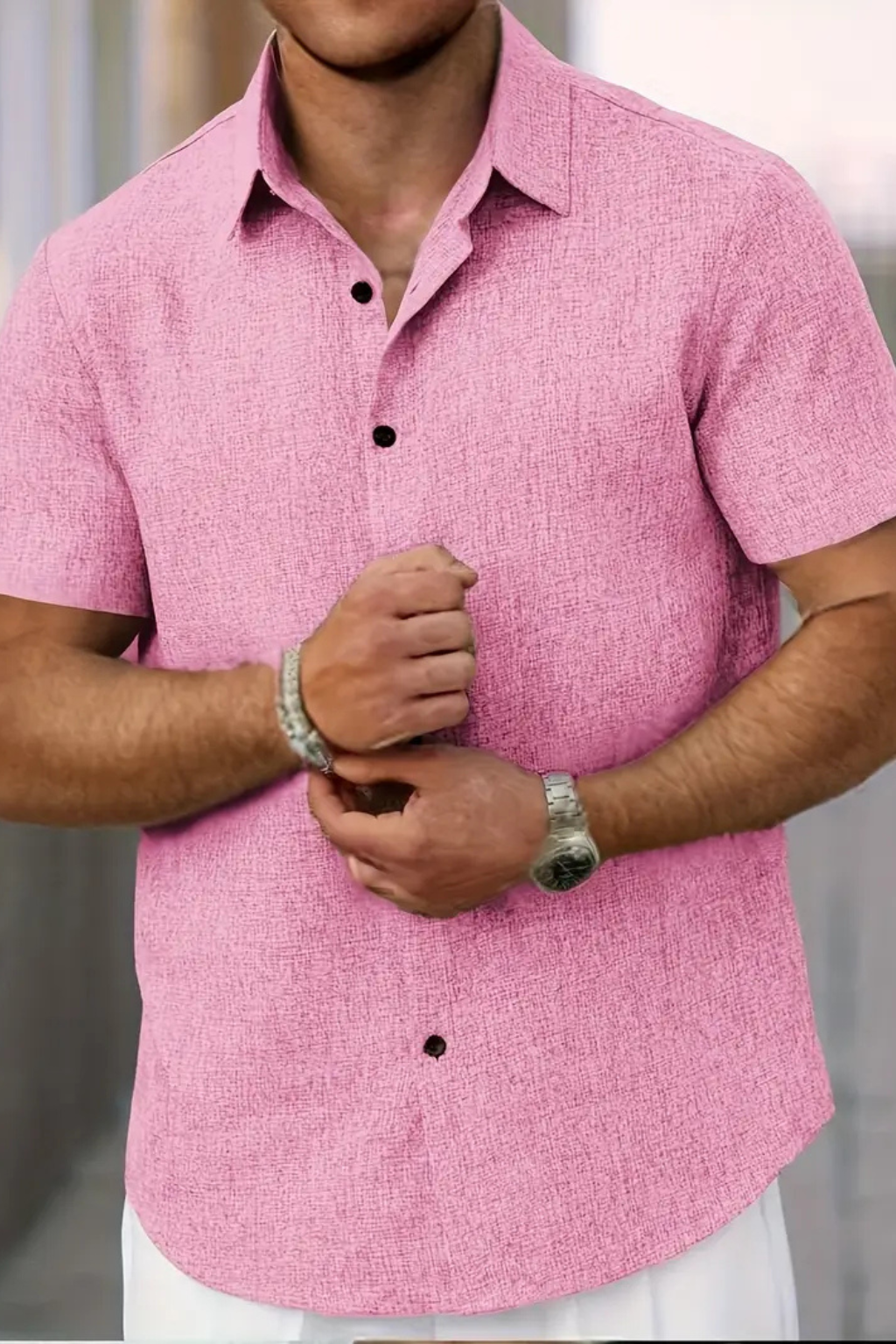 Camisa Casual de Manga Curta para Homem com Textura Sutil e Gola Pontuda