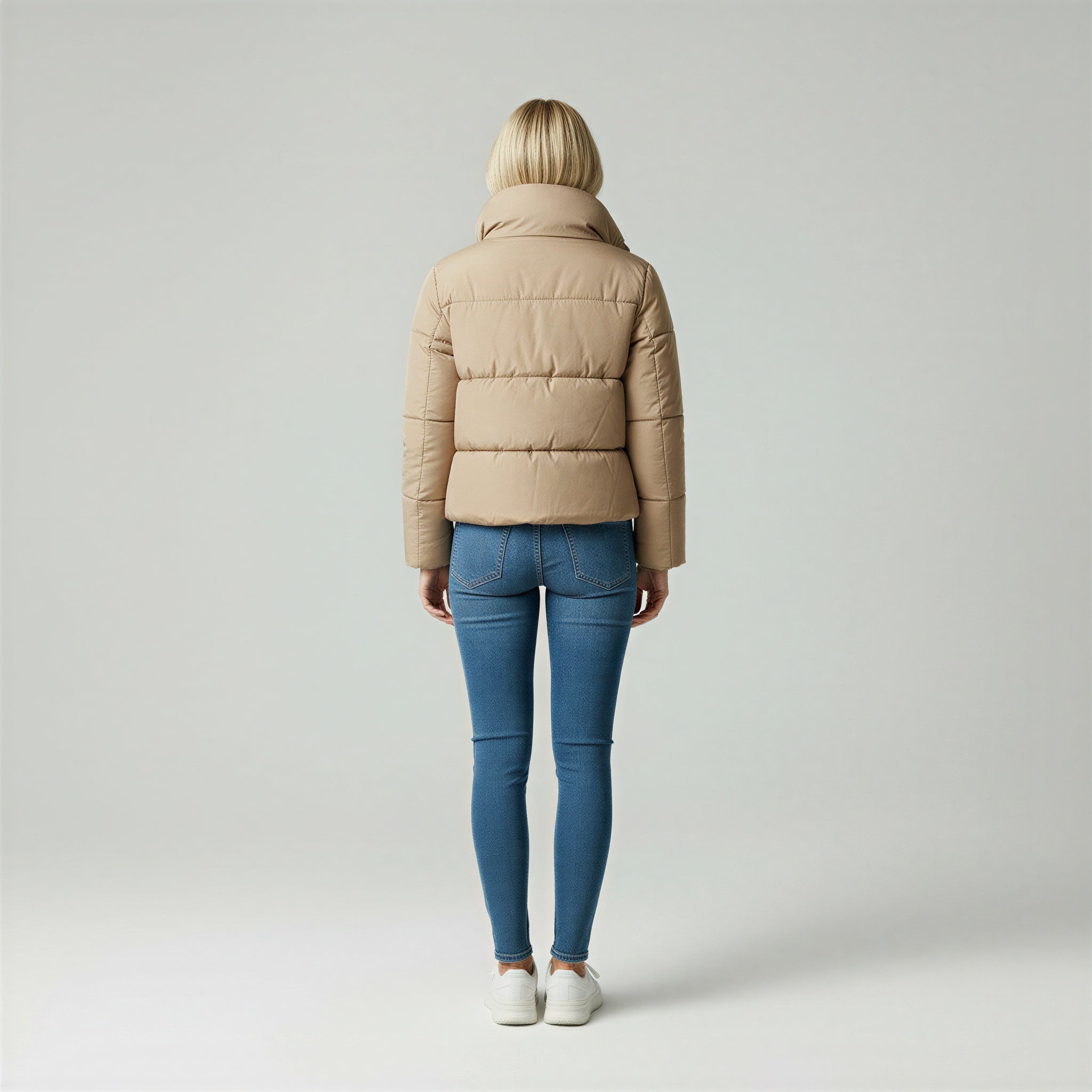 Doudoune Courte Rembourrée avec Col Montant et Poches Zippées pour Femme