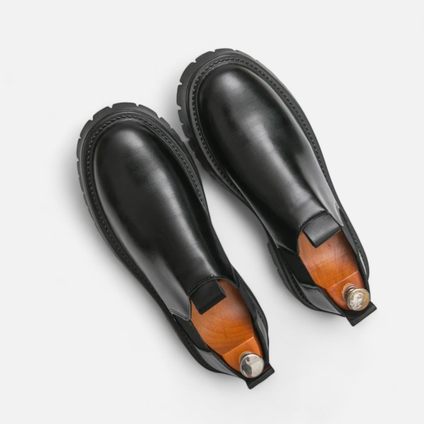 Velclairemode.com | Chaussures Homme en Cuir à Semelle Épaisse – Présence Affirmée, Élégance Robuste