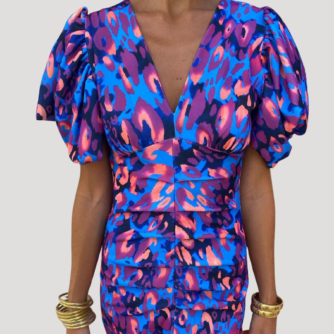 Rochie de cocktail midi mulată cu mâneci statement și model grafic
