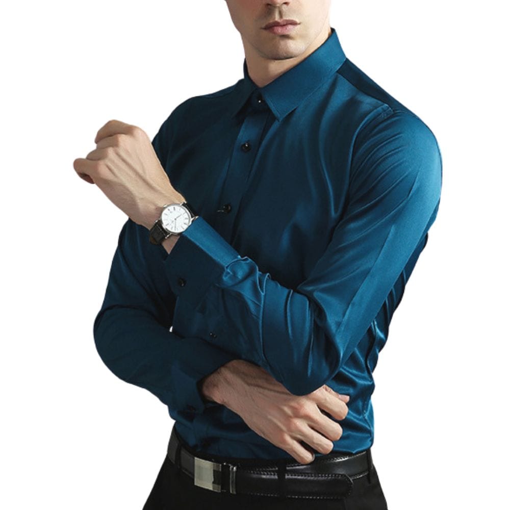Camisa social masculina infroível, mangas longas, corte ajustado e tecido stretch
