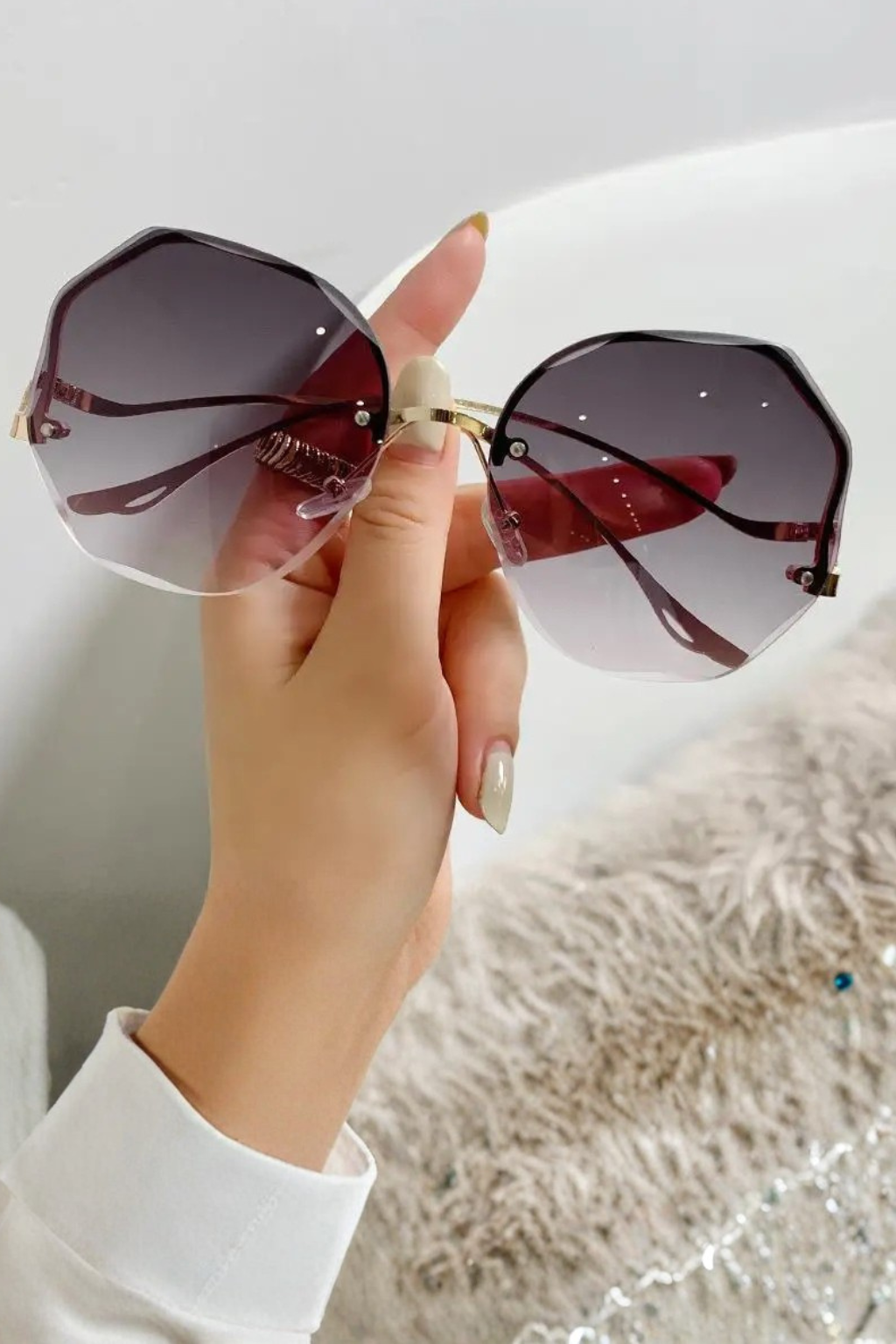 Gafas de sol grandes sin montura con lentes progresivos tintados
