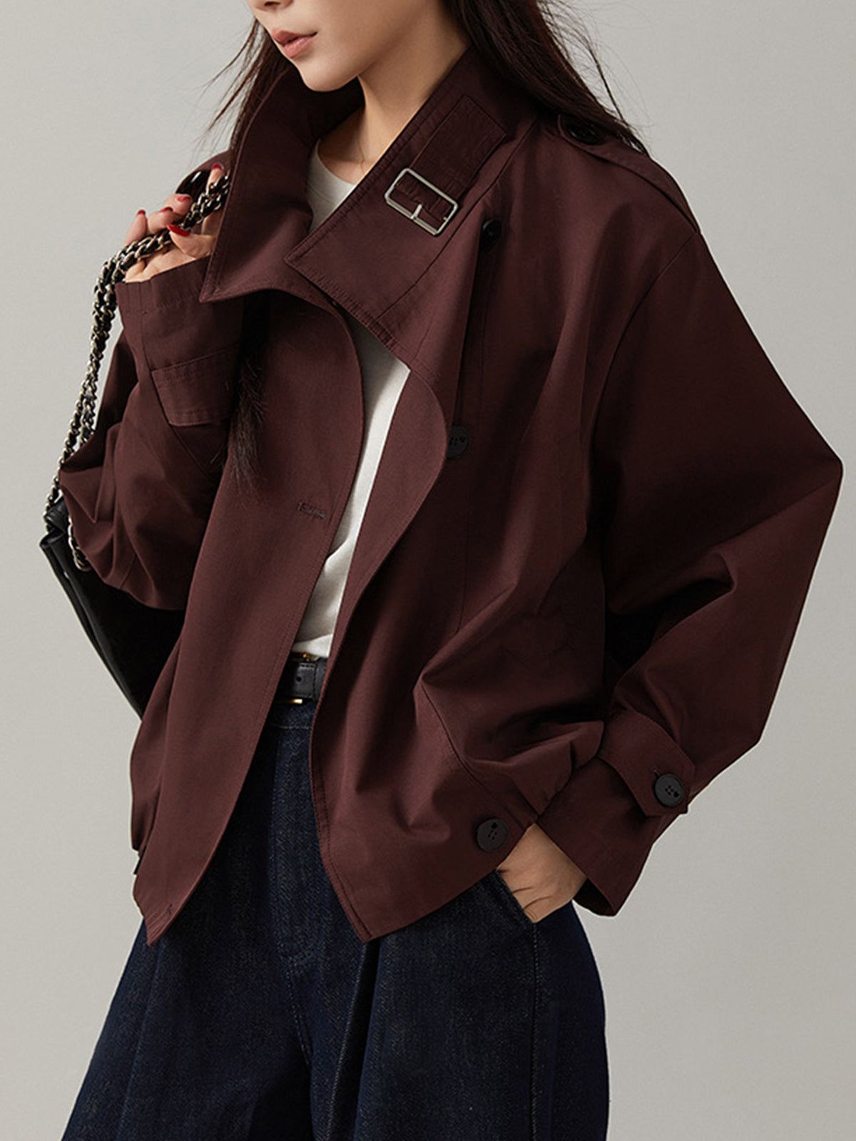 Giacca utility corta con chiusura frontale e colletto camicia per donna