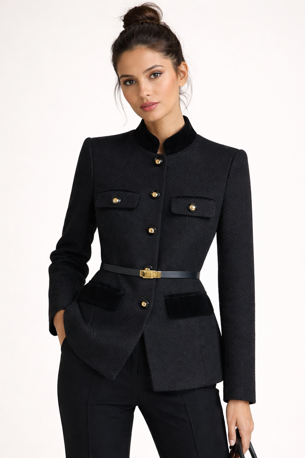 Blazer Cintrée à Col Rond avec Boutons Dorés et Ceinture pour Femme