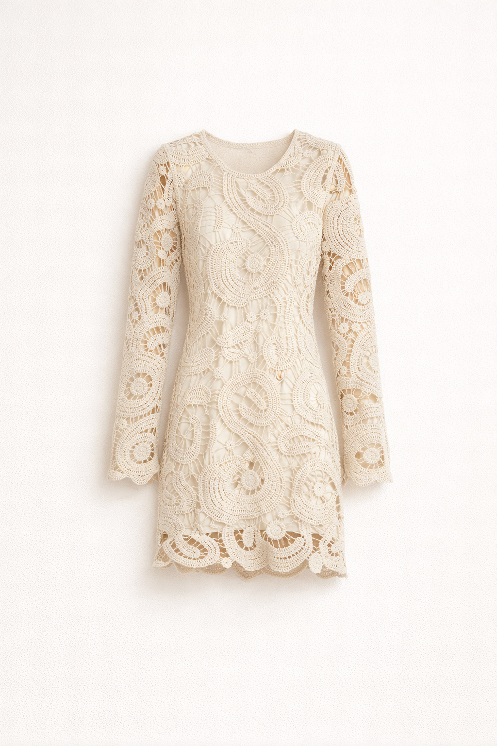 Robe Mini en Dentelle à Manches Longues Évasées avec Doublure Douce