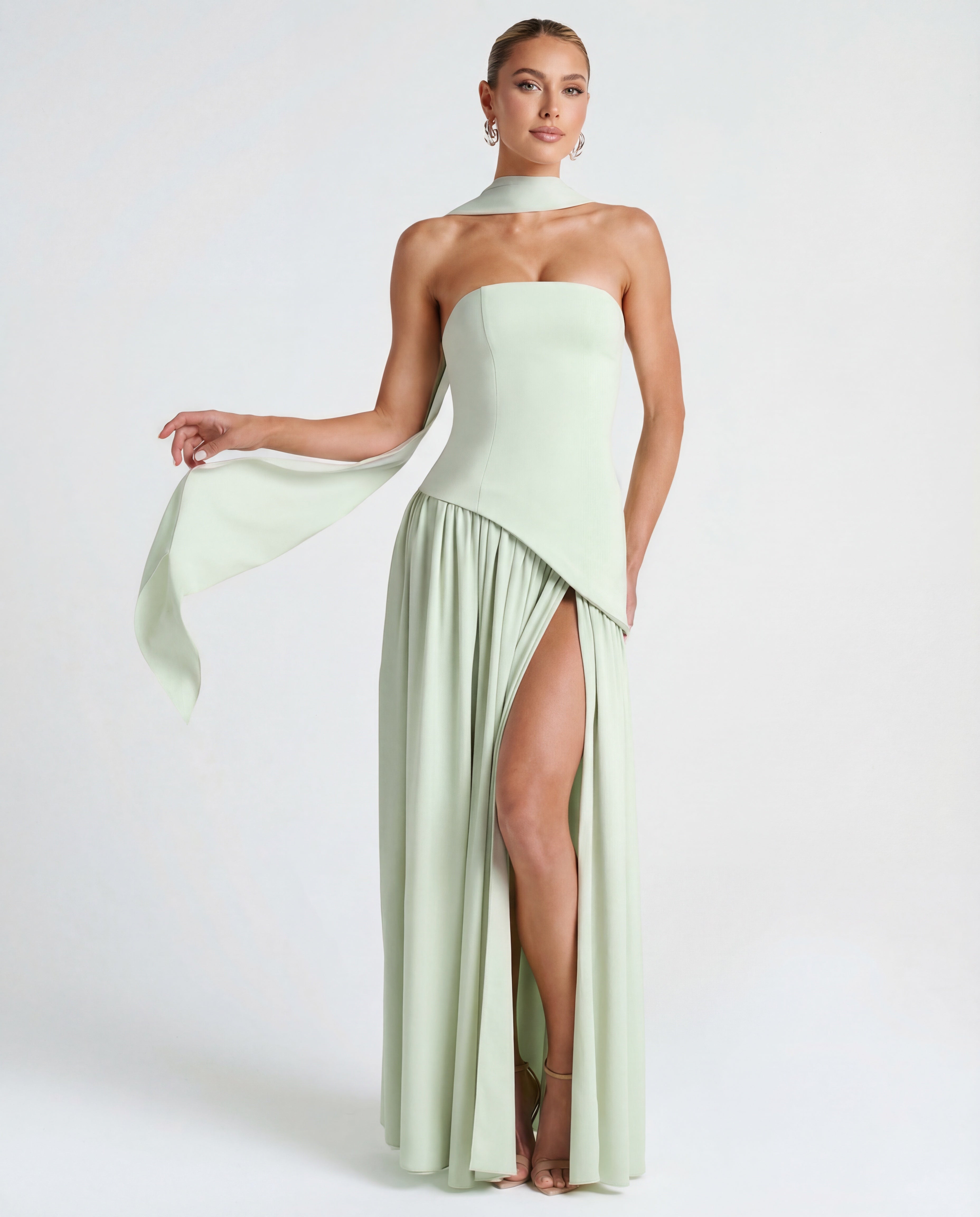 Rochie lungă pentru femei — bustier fără bretele și guler drapat | ținută de seară