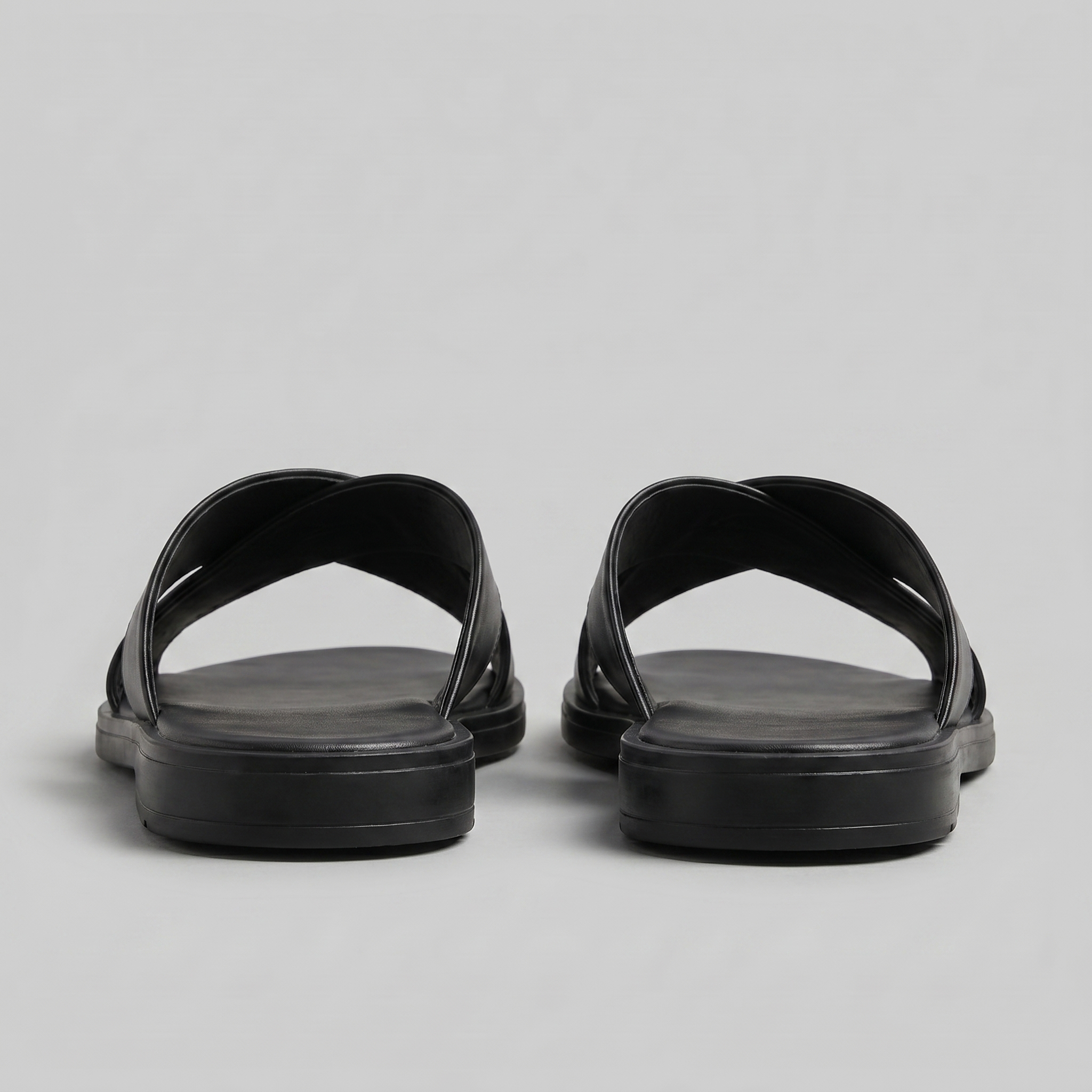 Sandales croisées pour hommes en cuir — décontracté — vacances