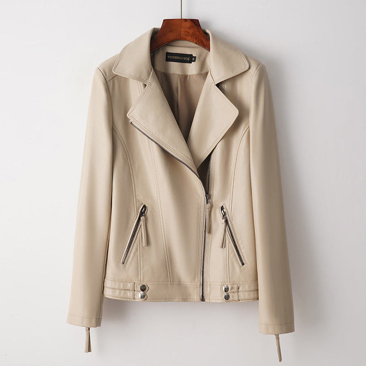 Giacca donna in pelle casual, taglio aderente, collo rotondo, chiusura con zip