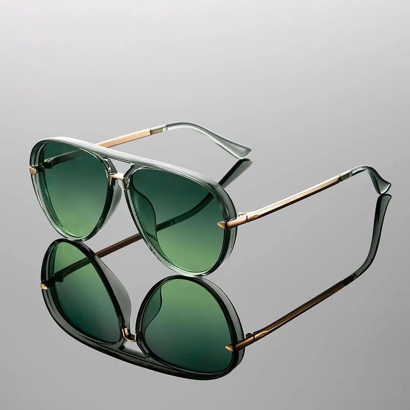 Lunettes de Soleil Aviateur Unisexes à Monture Transparente et Détails Métalliques
