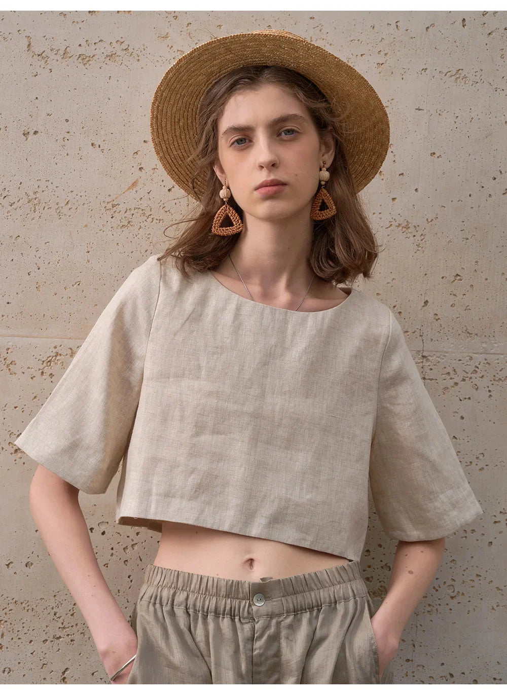 Top cropped feminino — 100% linho — corte largo e boxy — para o dia a dia