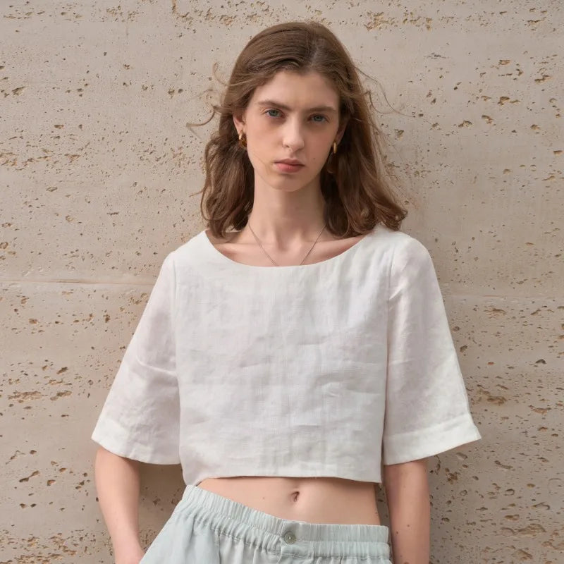 Top cropped feminino — 100% linho — corte largo e boxy — para o dia a dia