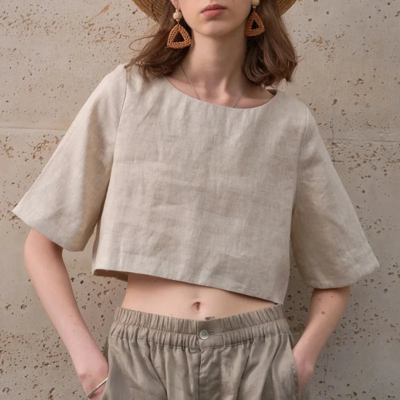 Top cropped feminino — 100% linho — corte largo e boxy — para o dia a dia