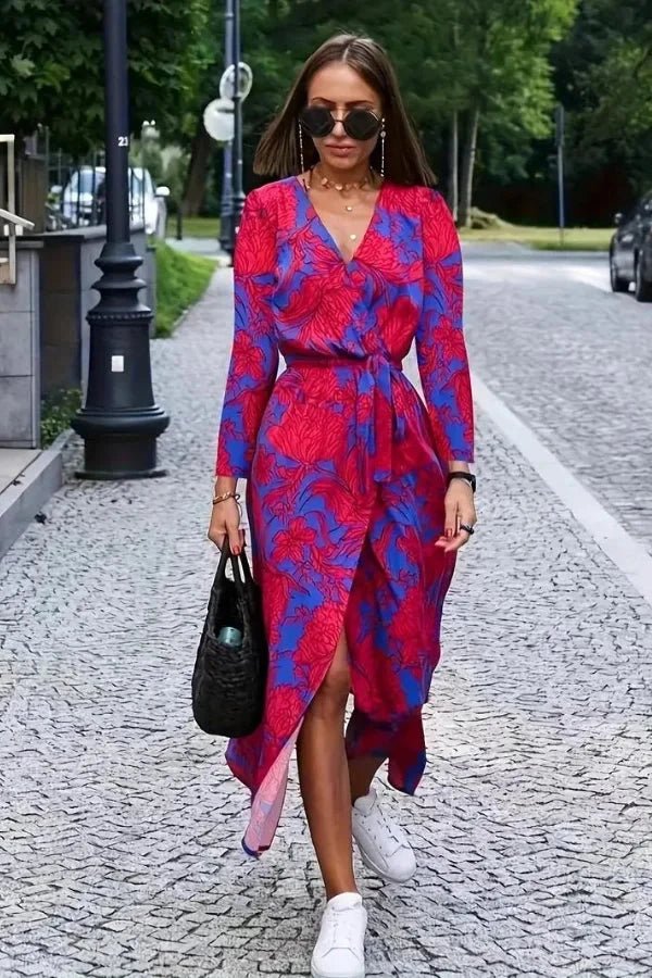 Robe Midi à Col en V avec Taille Haute Lacée et Fente Latérale