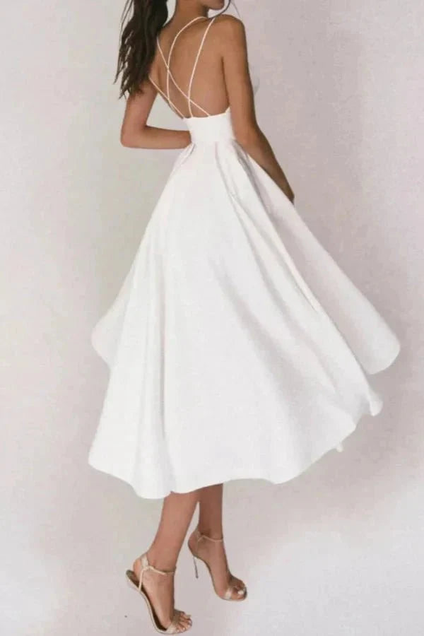 Robe Longue Satinée à Bretelles Spaghetti et Décolleté en V Plongeant