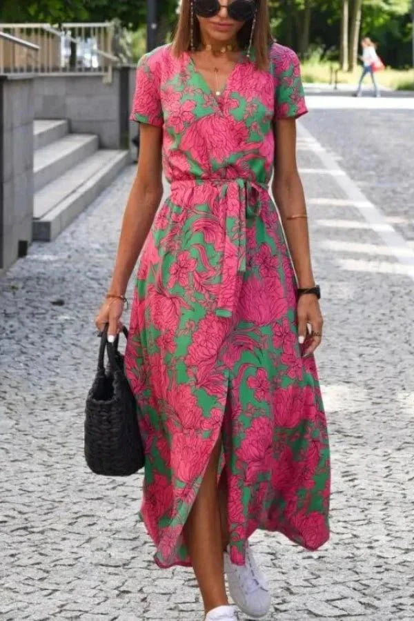 Robe Midi à Col en V avec Taille Haute Lacée et Fente Latérale