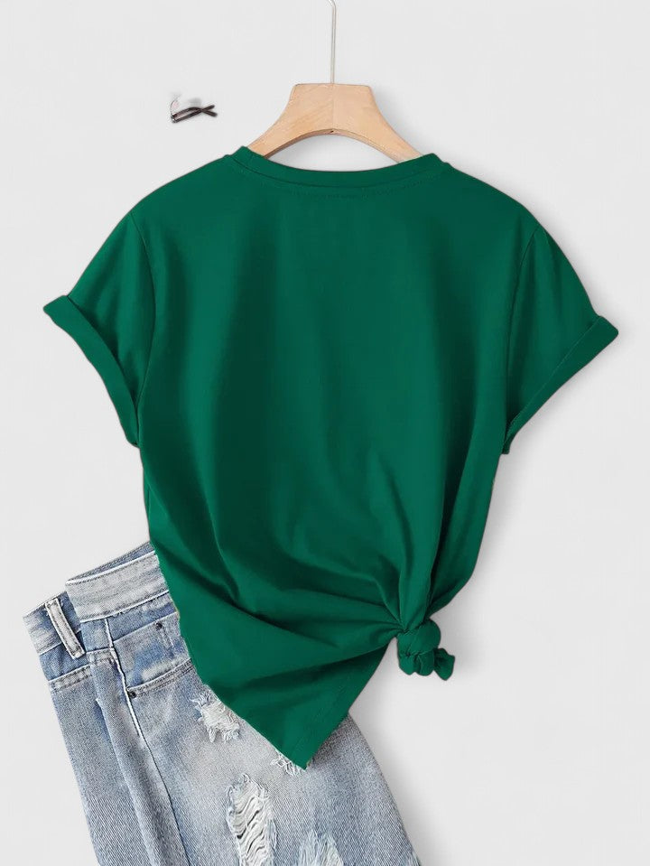 Short Sleeve T-shirt with Heart Print and Round Neck for Women Relaxed Fit