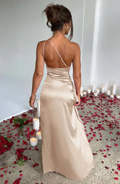 Robe Longue de Soirée Satinée à Épaule Dénudée avec Fente Latérale pour Femme