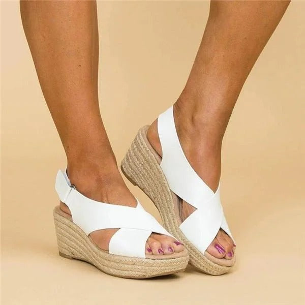 Kilehæl espadrillesandaler med krydsede stropper og jutesål til kvinder