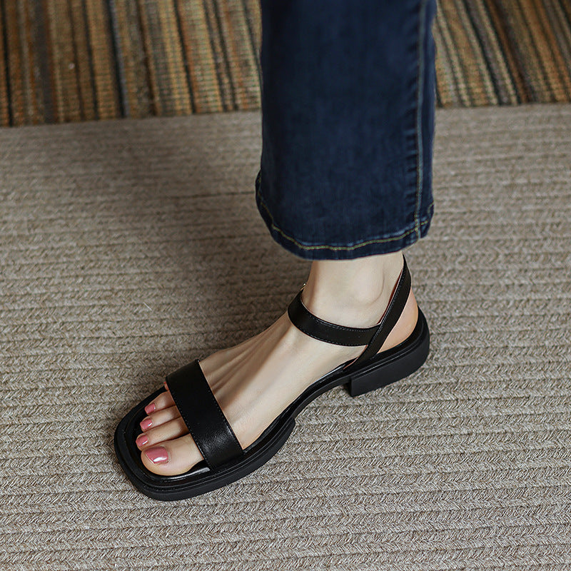 Sandales Chic à Semelles Épaisses et Brides en Cuir avec Fermeture à Boucle