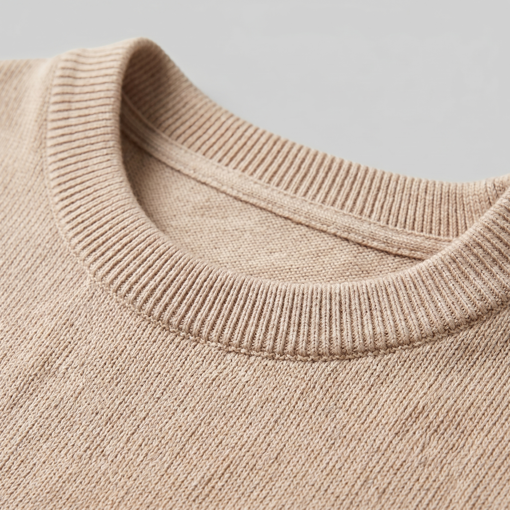 Camiseta de punto fino con cuello redondo
