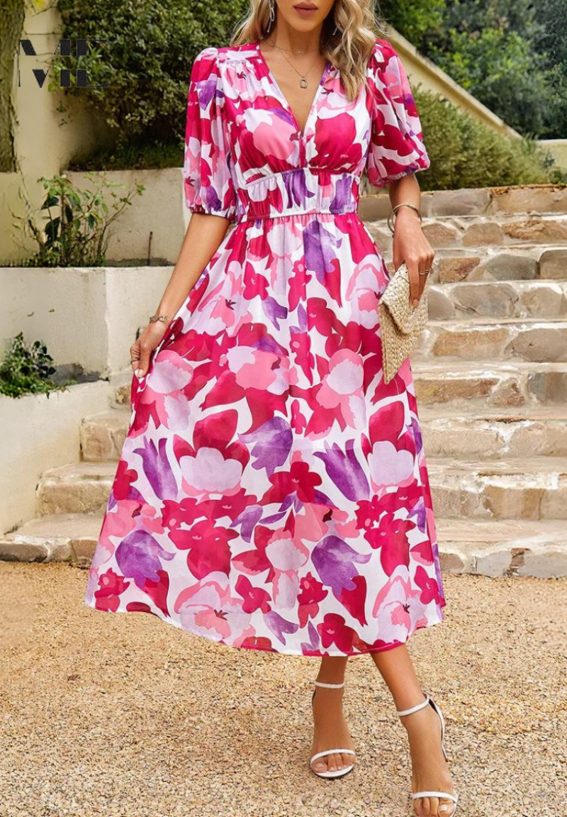 Robe mídi para mulher - corte trapézio com decote em V e estampa vegetal - férias